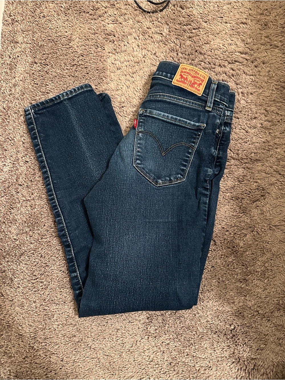 Bundle of vintage levis strauss 312 Jean
and adidas sport jacket.
